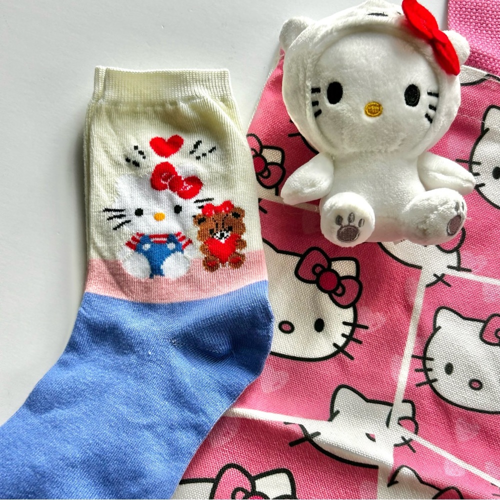 💝(HK0016) Hello Kitty Lover’s Adorable 9-Piece Tote Bag Bundle - Picture 6 of 11